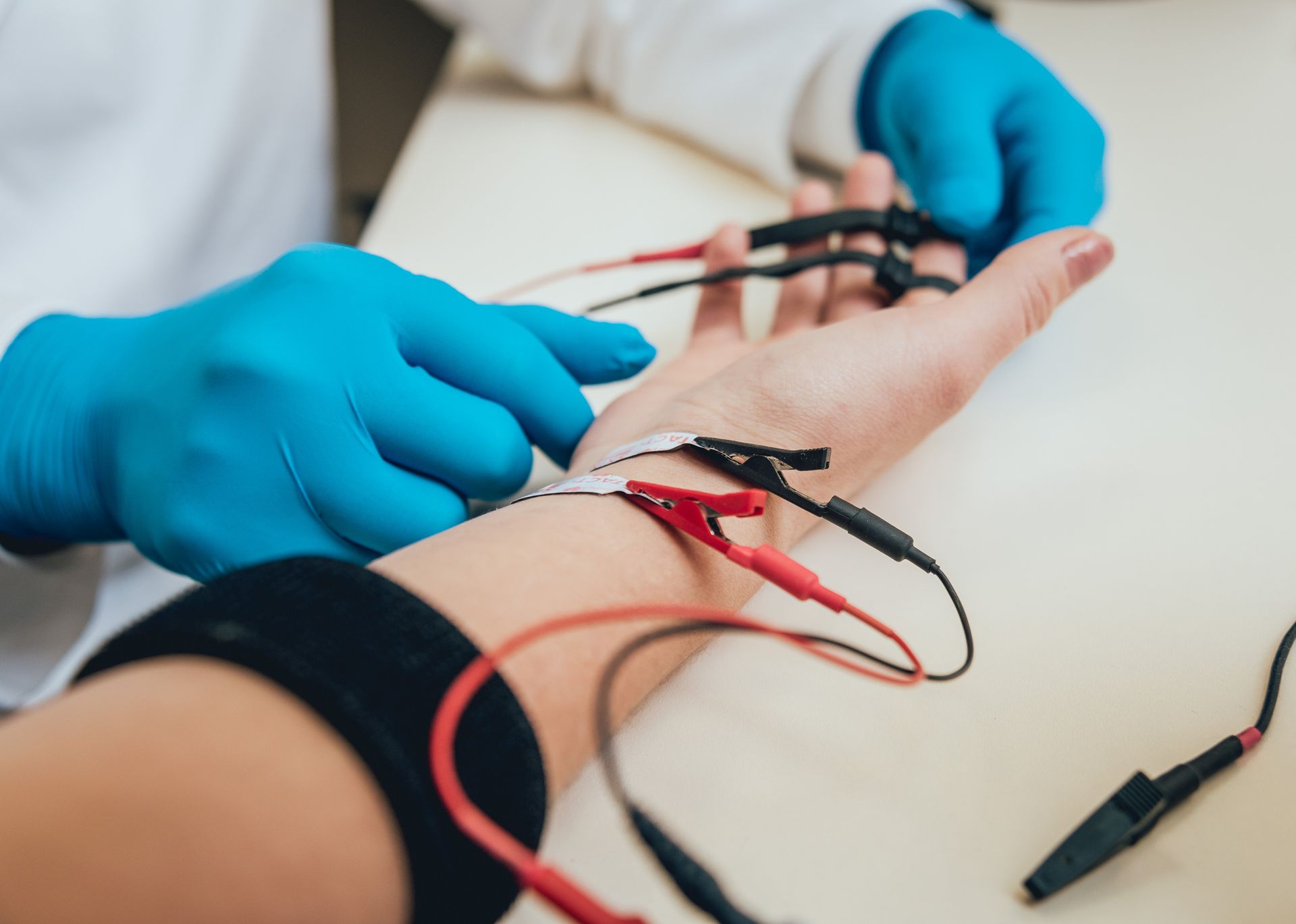 Elettromiografia ed Elettroneurografia: Studio dei Nervi e dei Muscoli